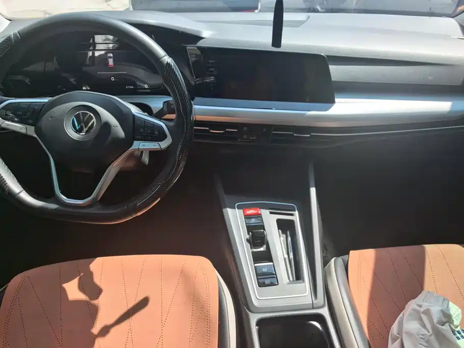 Volkswagen Golf — миниатюра 12