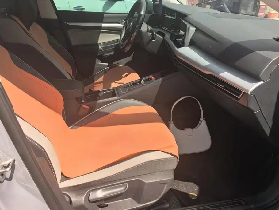 Volkswagen Golf — миниатюра 8