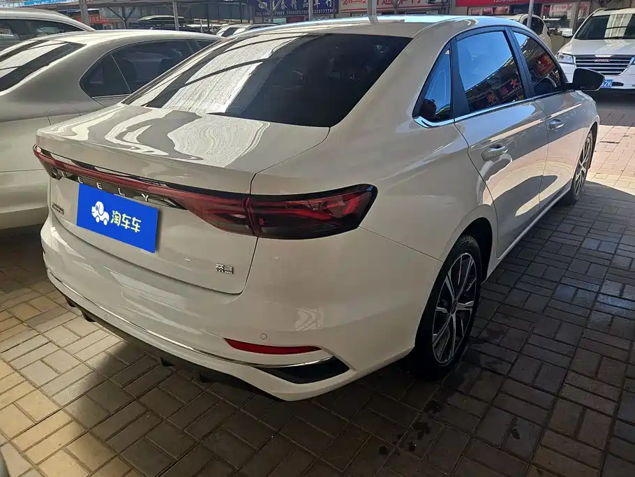 Geely Emgrand — миниатюра 3