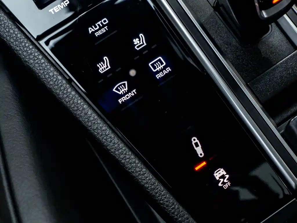 Porsche Cayenne — миниатюра 22