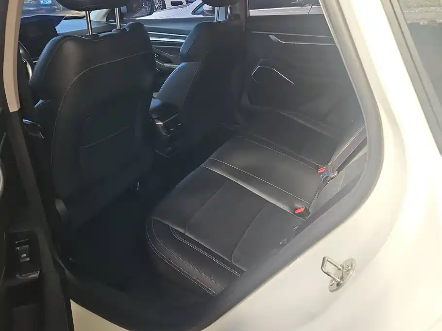 Geely Emgrand — миниатюра 11