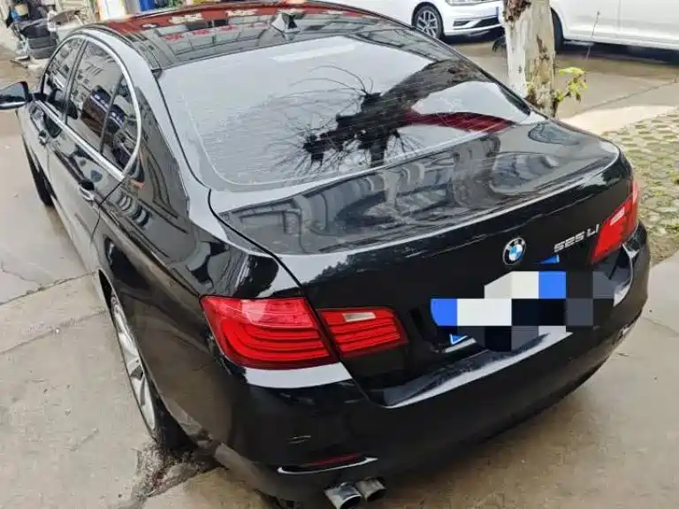 BMW 5 Series — миниатюра 3