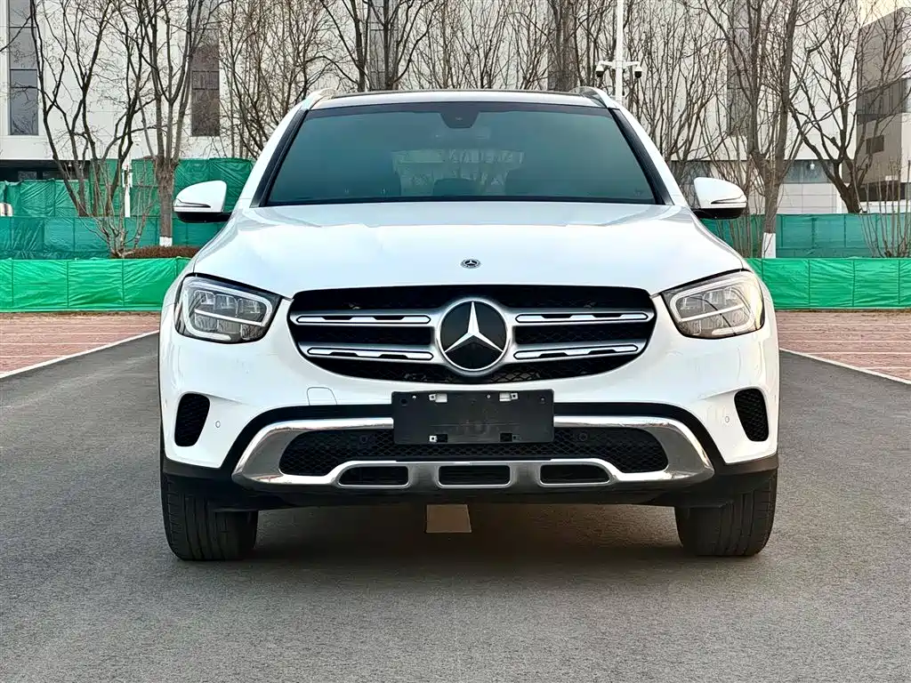 MERCEDES-BENZ GLC