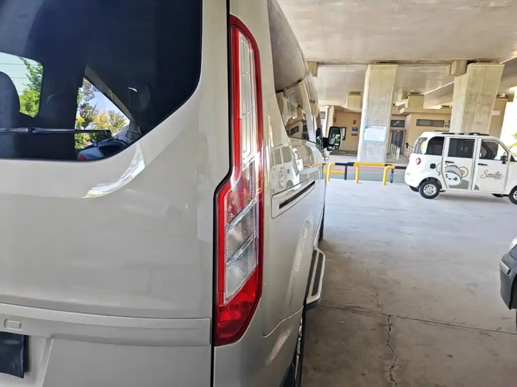 Ford Tourneo — миниатюра 8