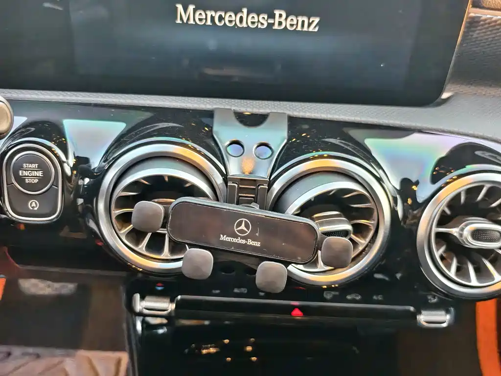 Mercedes-Benz A-Class — миниатюра 13