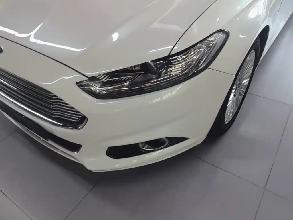 Ford Mondeo — миниатюра 24