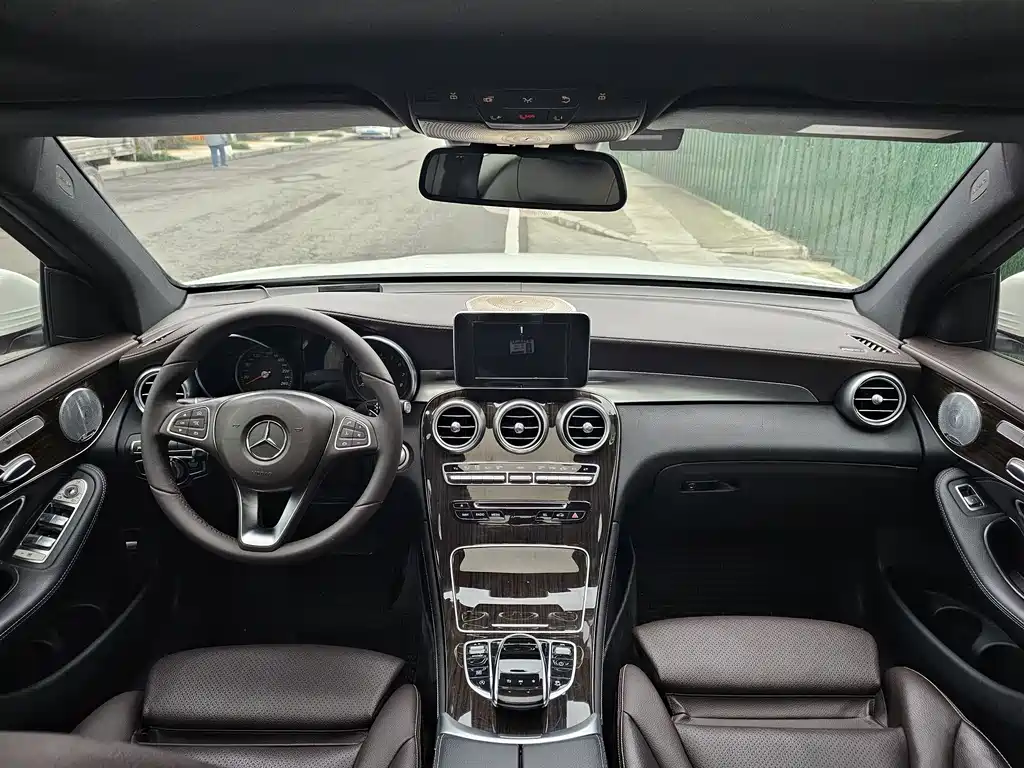 Mercedes-Benz GLC — миниатюра 7
