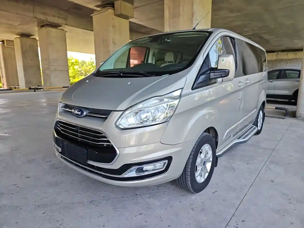 Ford Tourneo — миниатюра 2