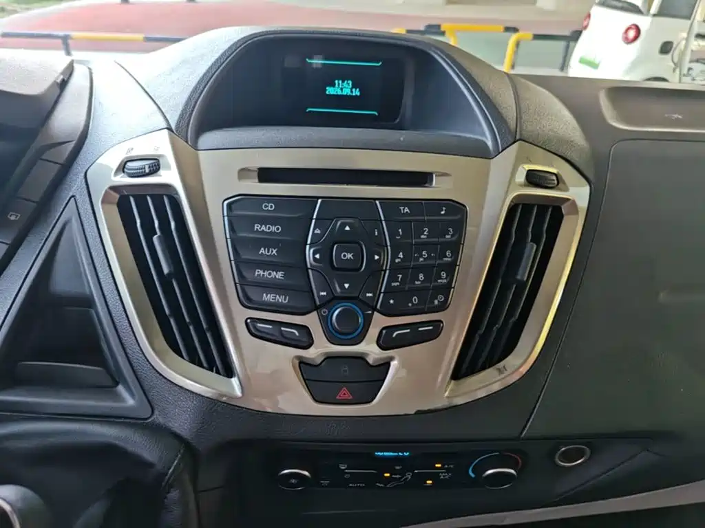 Ford Tourneo — миниатюра 13