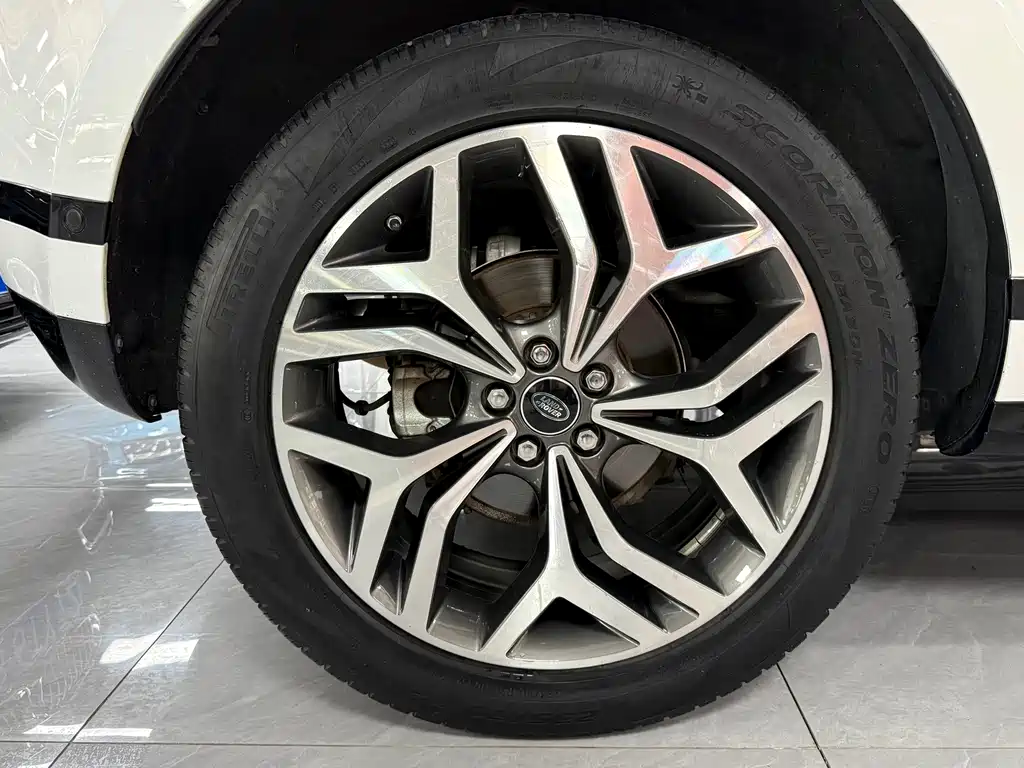 Land Rover Evoque — миниатюра 14