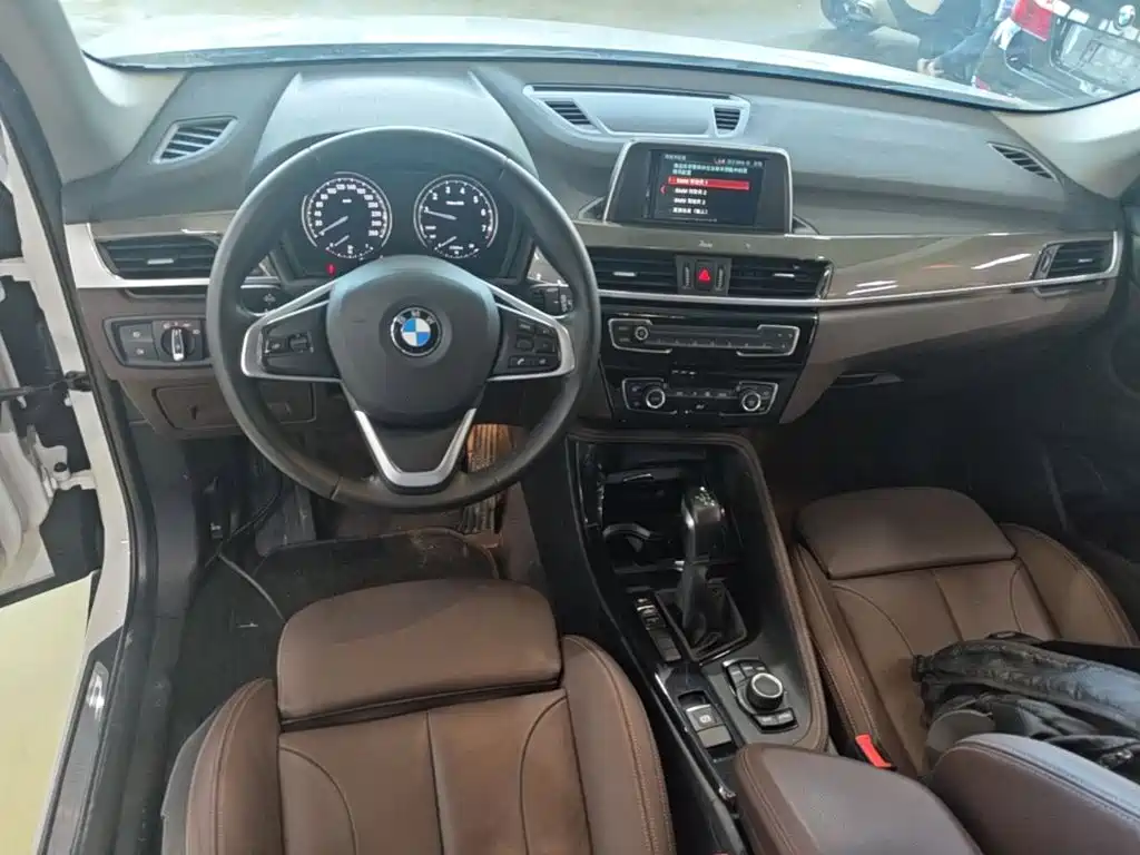 BMW X1 — миниатюра 10