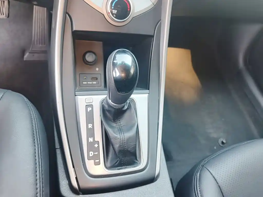 Hyundai Elantra Langdong — миниатюра 14