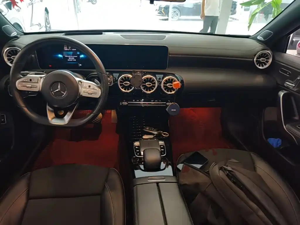 Mercedes-Benz A-Class — миниатюра 10