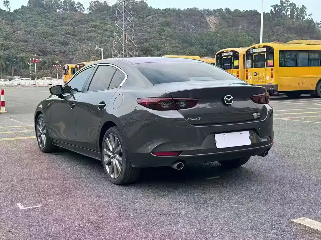 Mazda 3 Axela — миниатюра 7