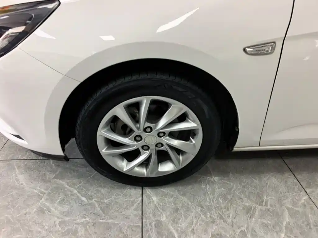 Buick Verano — миниатюра 23