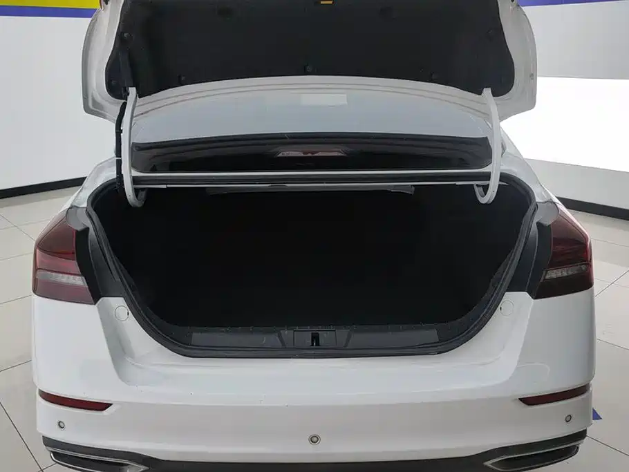 Geely Emgrand — миниатюра 4