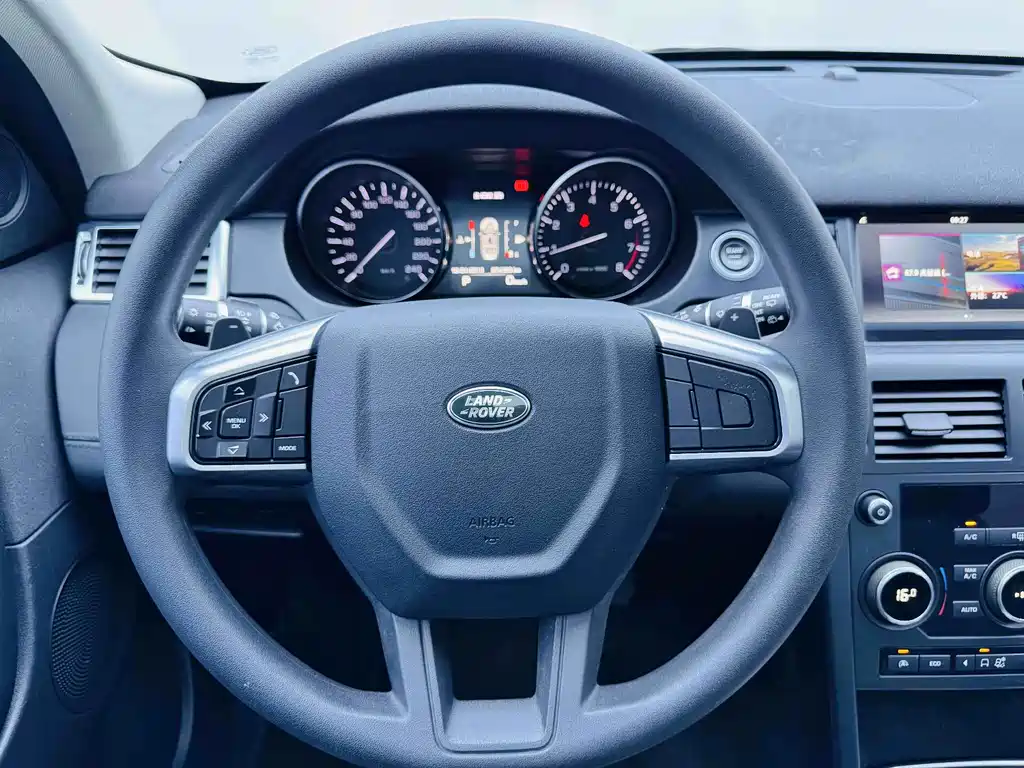 Land Rover Discovery Sport — миниатюра 15