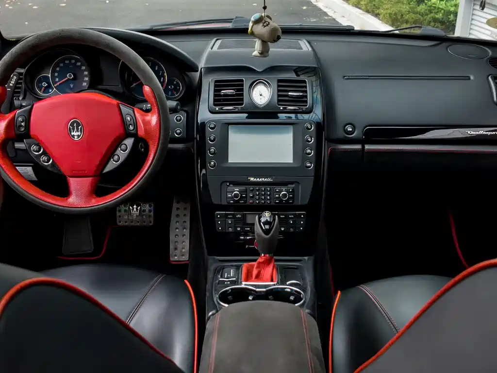 Maserati Quattroporte — миниатюра 13