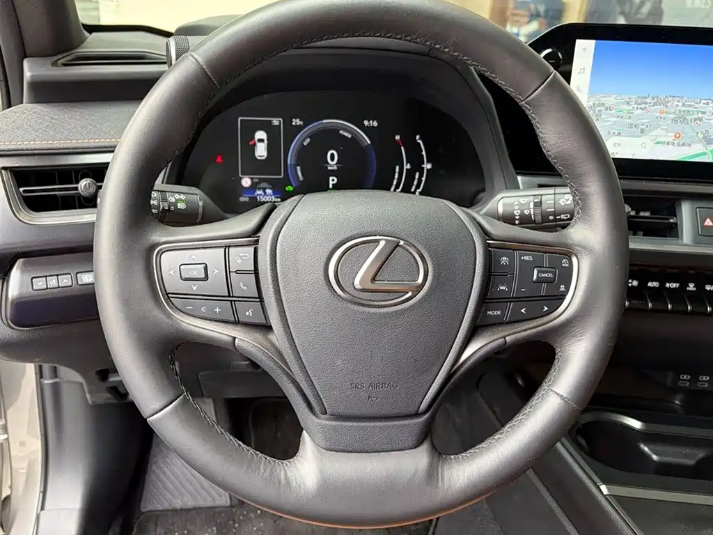 Lexus UX — миниатюра 7