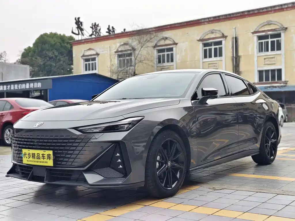 Changan UNI-V 2024