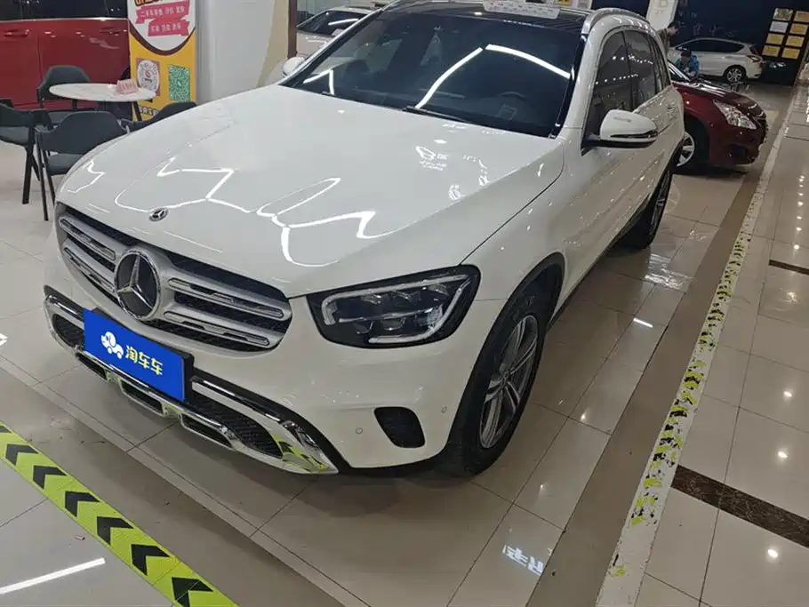 MERCEDES-BENZ GLC