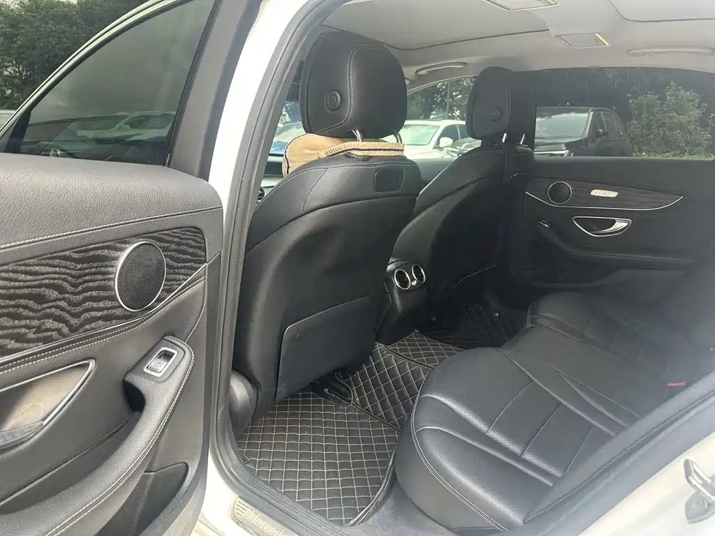 Mercedes-Benz C-Class 2018