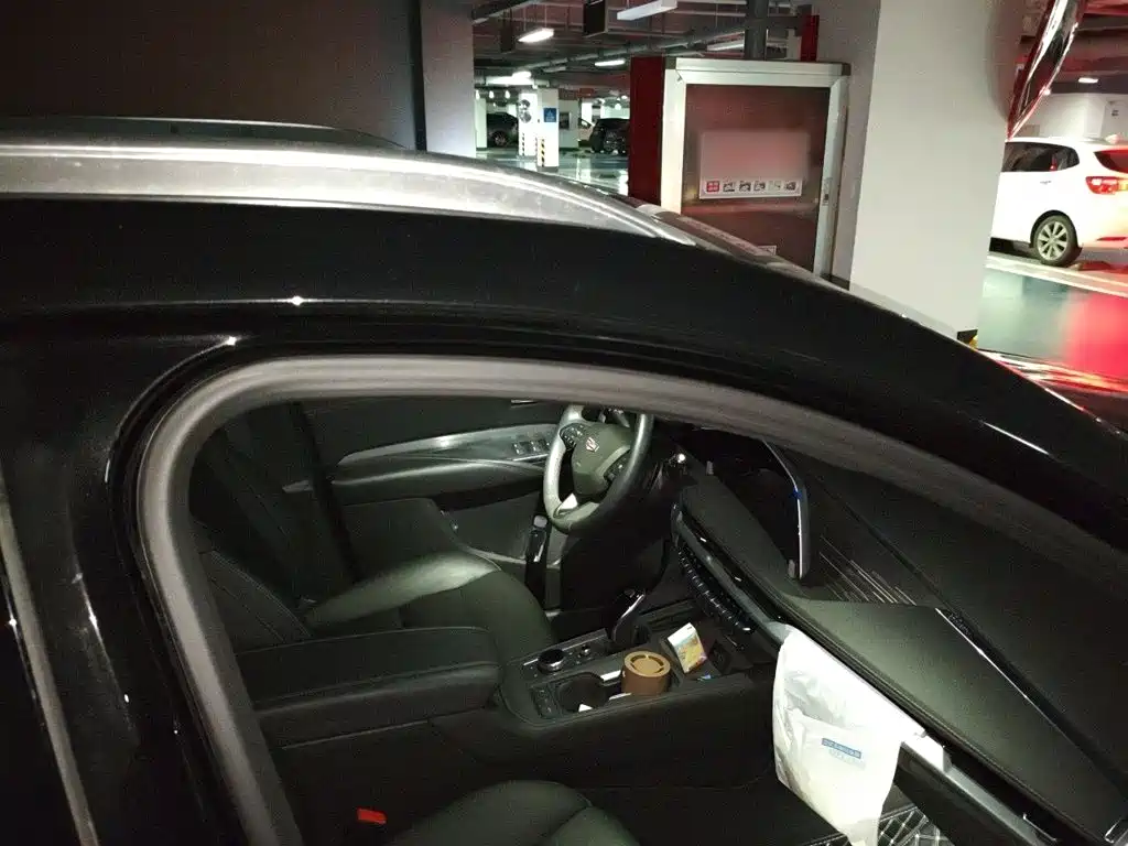 Cadillac XT4 — миниатюра 20