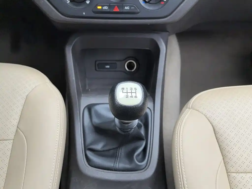 Wuling Hongguang — миниатюра 13