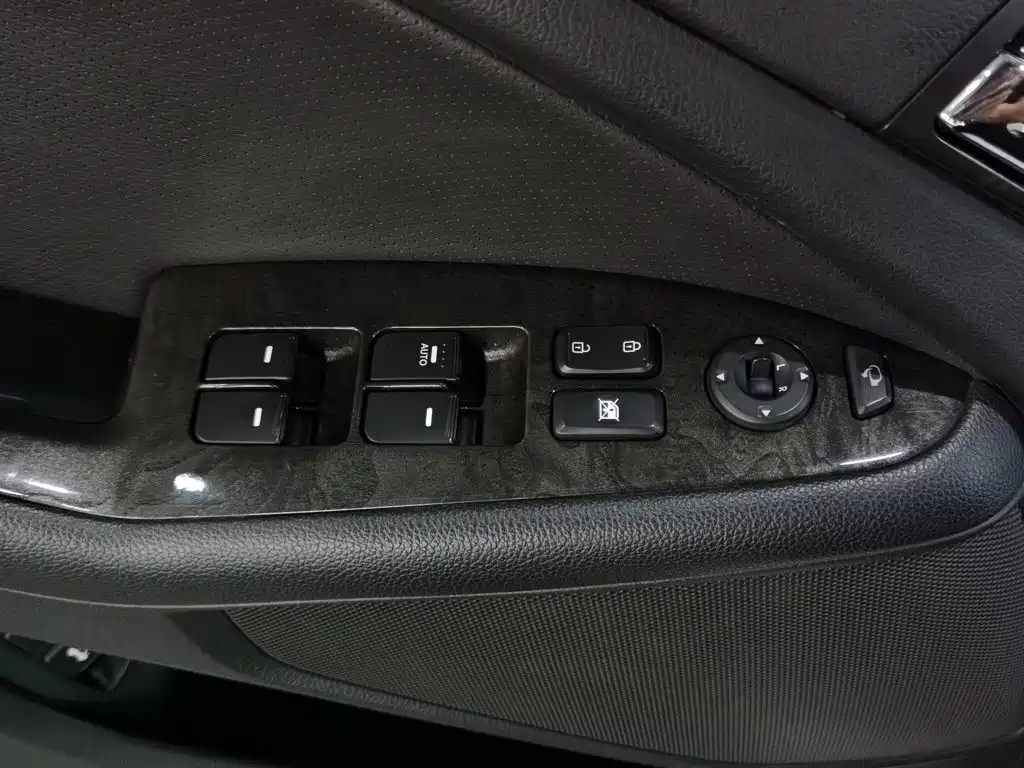 Kia K5 — миниатюра 9