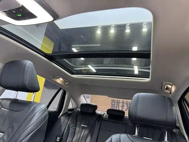 Hongqi Hongqi H5 — миниатюра 12