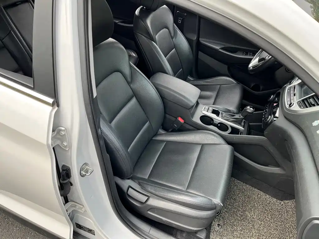 Hyundai Tucson — миниатюра 17
