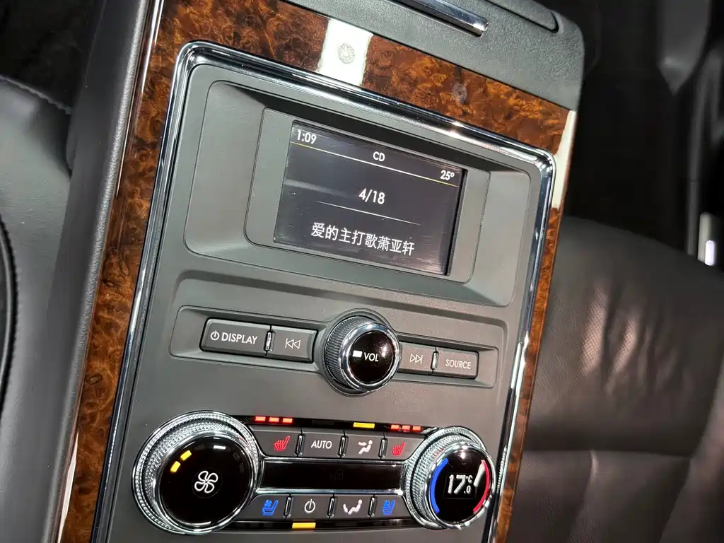 Lincoln Continental — миниатюра 14