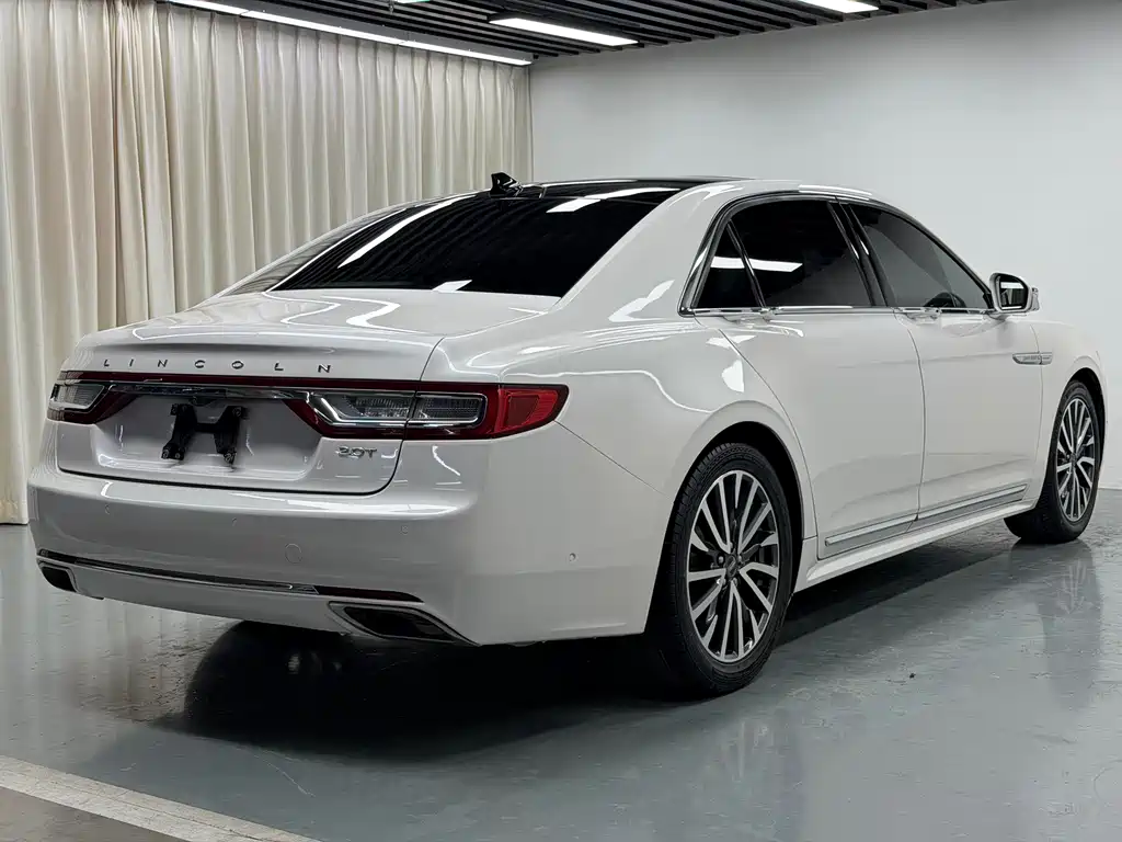 Lincoln Continental — миниатюра 27