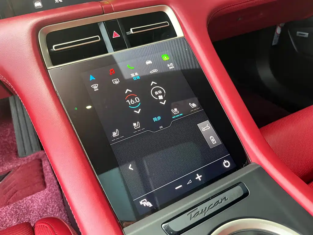 Porsche Taycan — миниатюра 10
