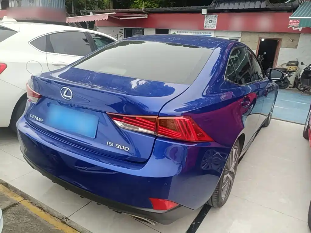 Lexus IS — миниатюра 7
