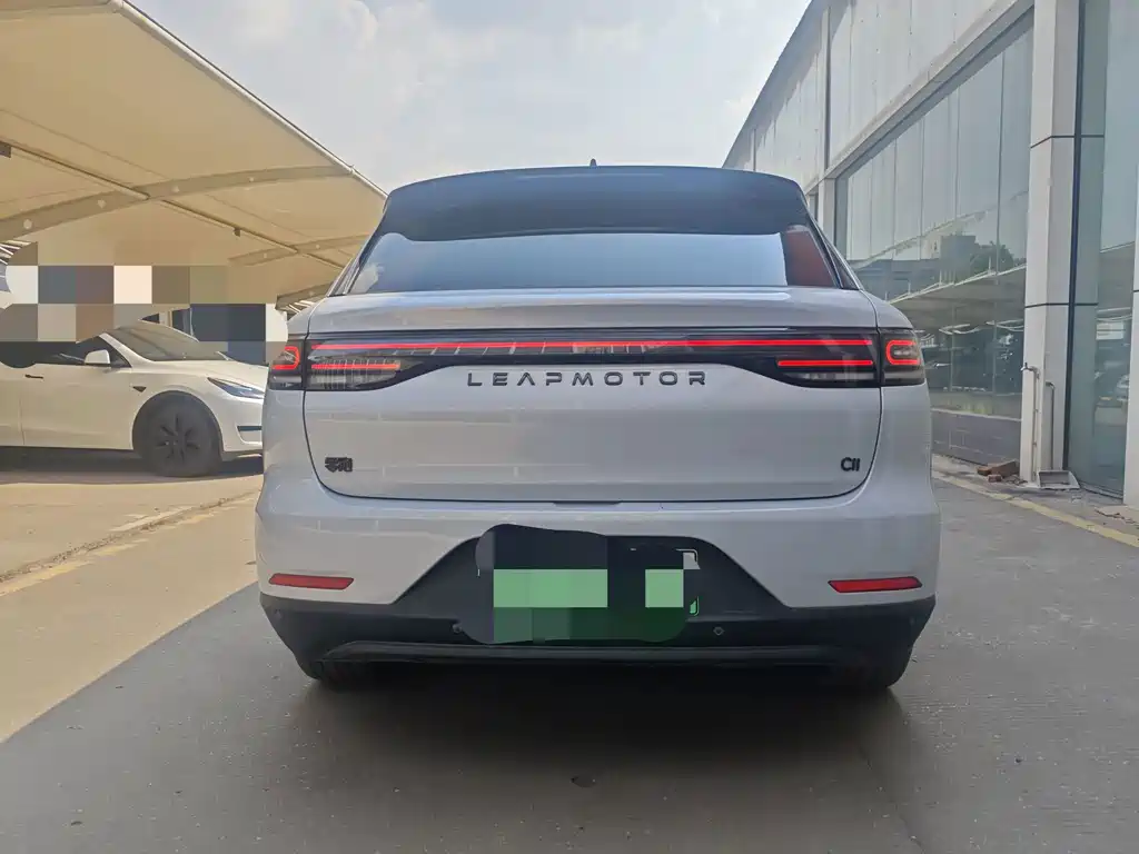 Leapmotor Leapmotor C11 — миниатюра 8
