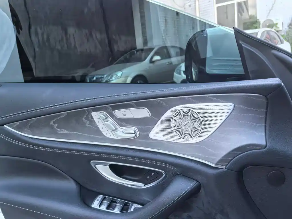 Mercedes-Benz CLS — миниатюра 5