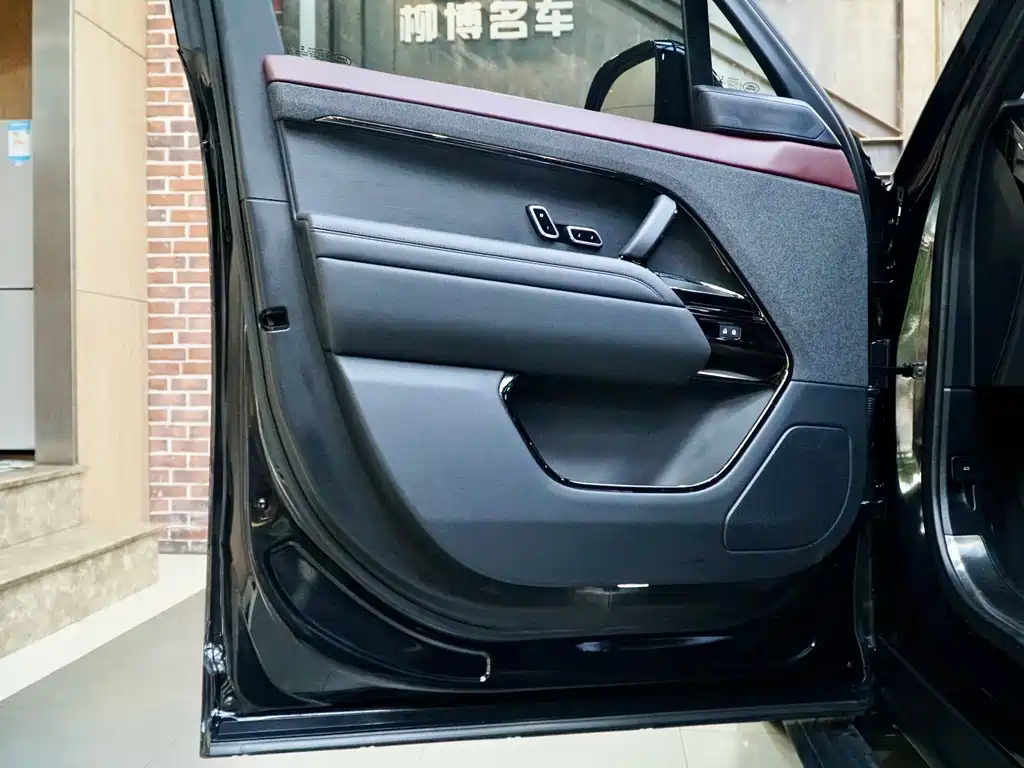 Land Rover Sport — миниатюра 17