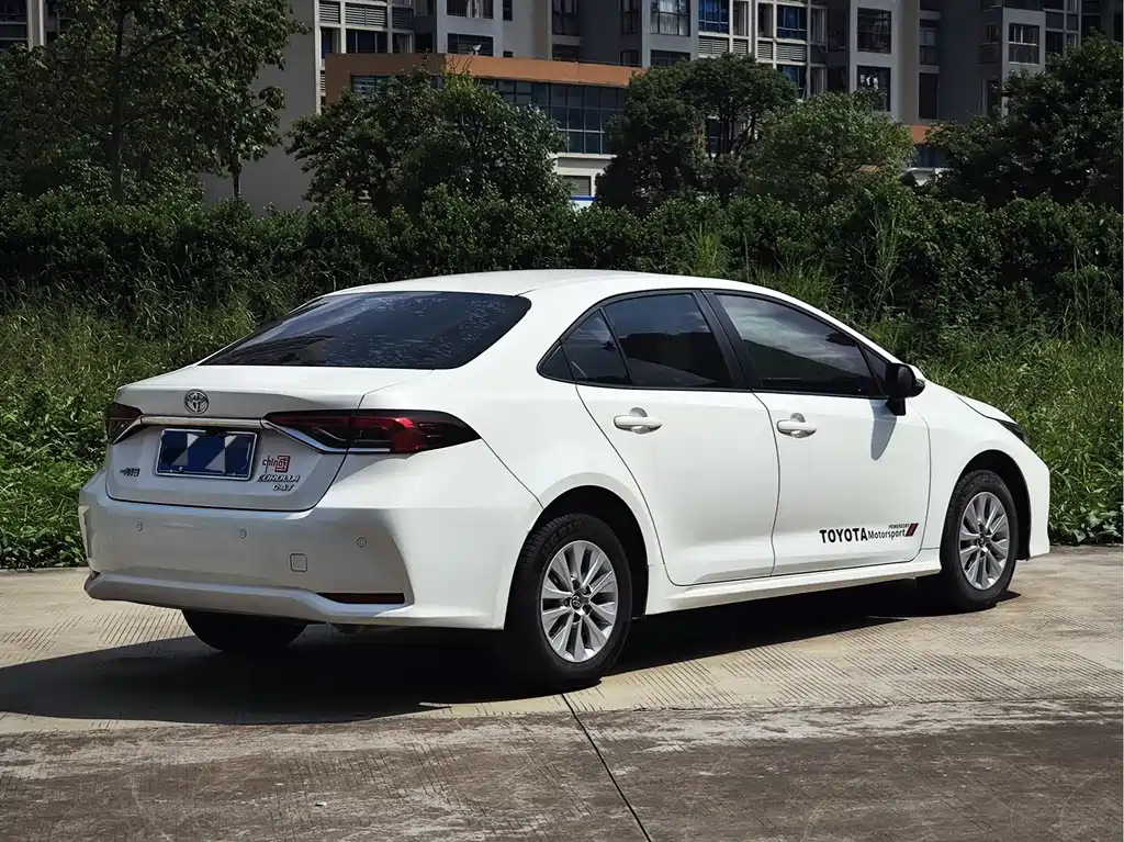 Toyota Corolla — миниатюра 3
