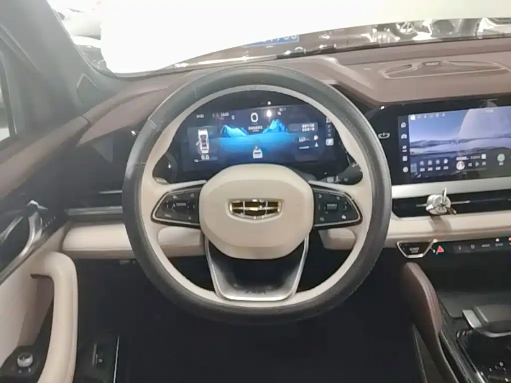 Geely Xingyue L — миниатюра 11
