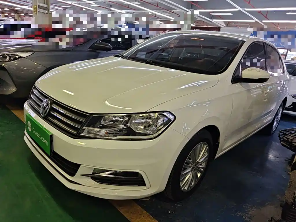 Volkswagen Santana — миниатюра 2