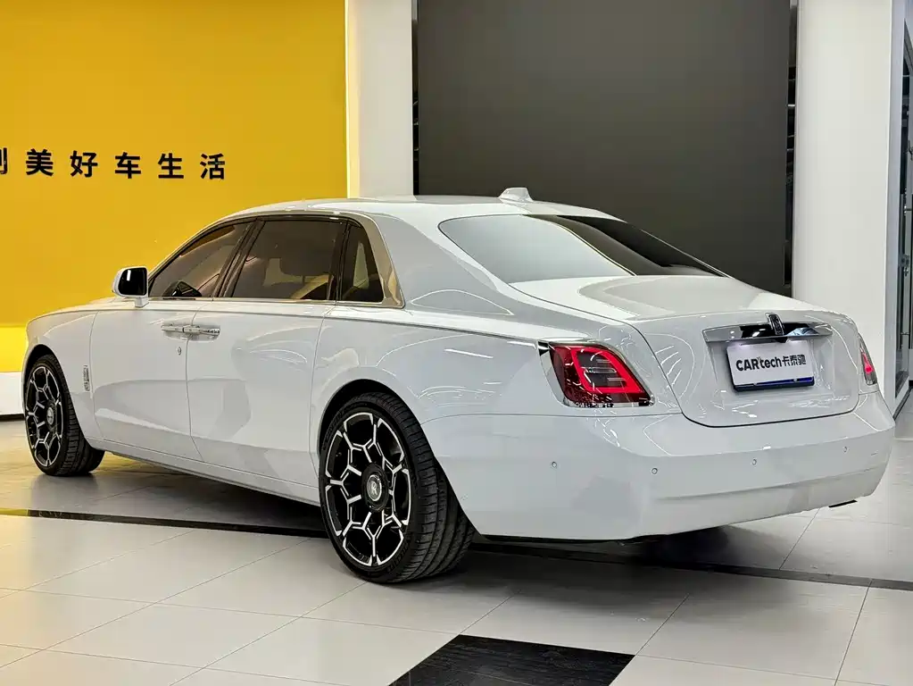 Rolls-Royce Ghost — миниатюра 6