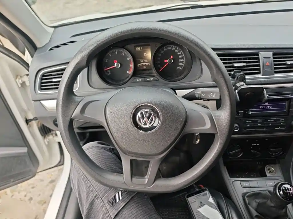 Volkswagen Lavida — миниатюра 11