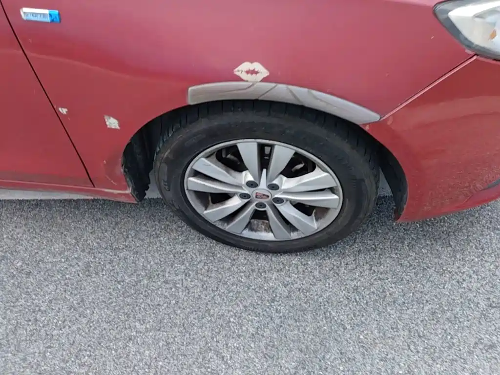 Roewe 360 — миниатюра 12