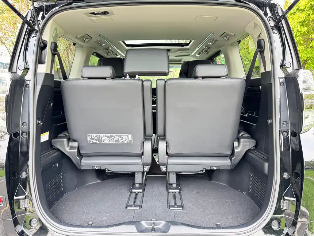 Toyota Vellfire — фотографии объявления, Фото 26