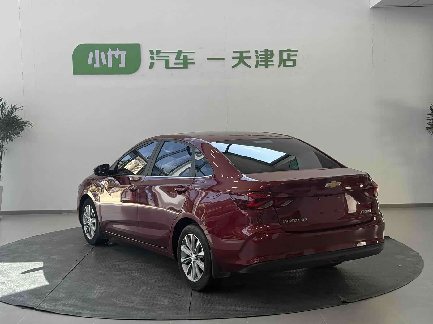 Chevrolet Monza 1.5 л 2022 г. красный/фиолетовый, пробег 22000 км