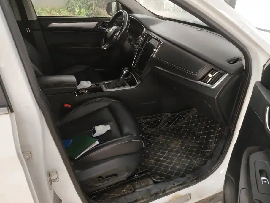 Roewe RX5 — миниатюра 6