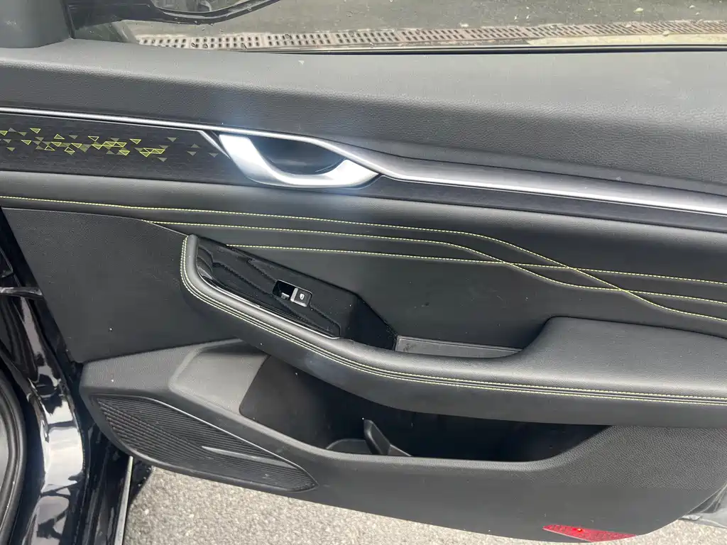 Geely Xingrui — миниатюра 10