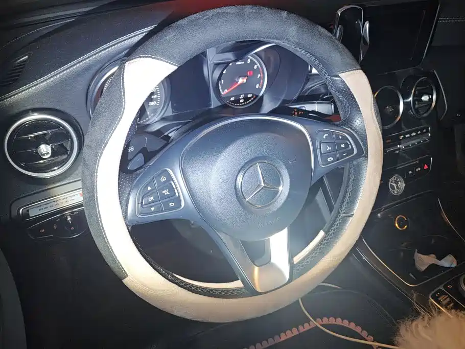 Mercedes-Benz C-Class — миниатюра 14