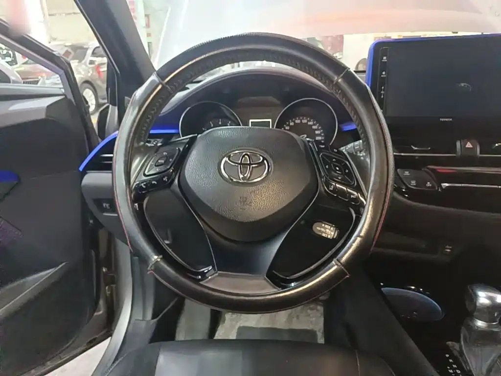 Toyota IZOA — миниатюра 11